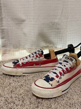 VTG 2000s Converse All Star low top shoes 7.5 Flag red white blue stars stripes